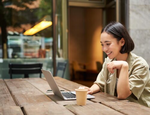 How High School Students Can Organize and De-Stress College Applications